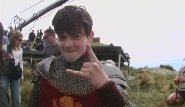 Skandar keynes fuera de escena